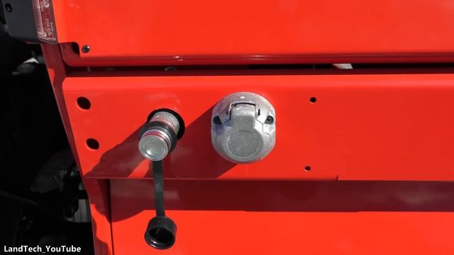 Телескопический погрузчик MANITOU MLTx 735 - незаменимый помощник в сельском хозяйстве. Обзор 2019