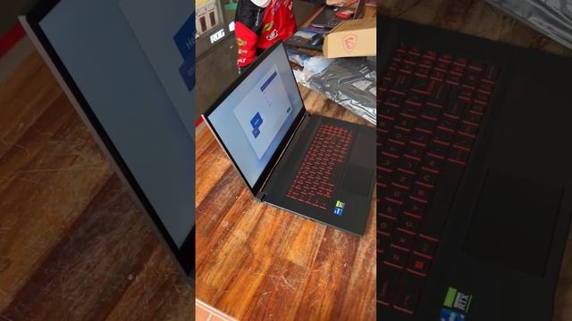 MSI Katana GF76 11UE - CPU I7 11 - RTX 3060 6G- 144Hz смотреть онлайн
