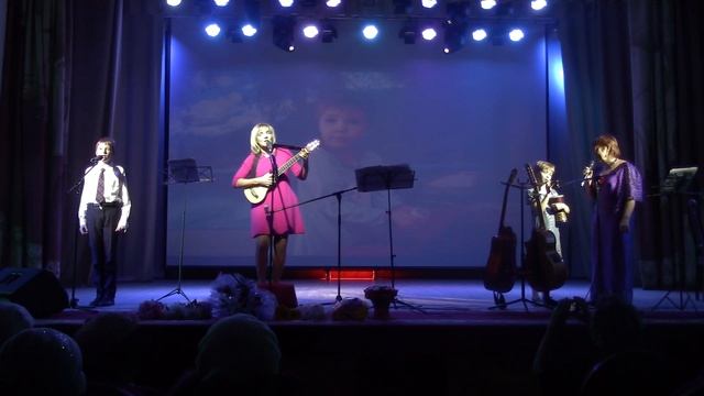 Алёна и Илья Мишкины, Надежда Беспалова - Сонный рыцарь (из реп. гр. Мельница) смотреть онлайн