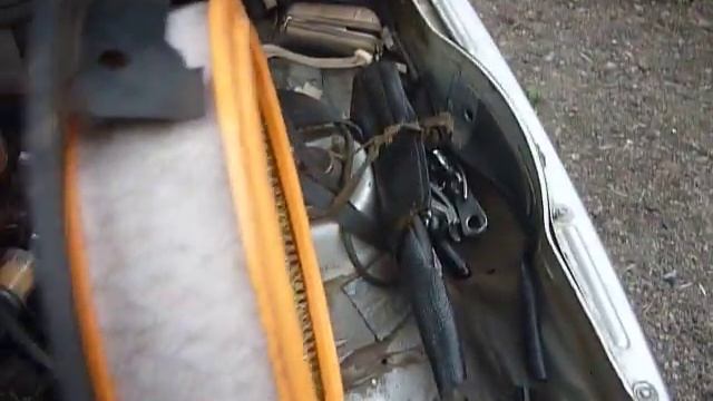 "Ока" ВАЗ 11113-40 демонтирую двигатель. Начало. смотреть онлайн