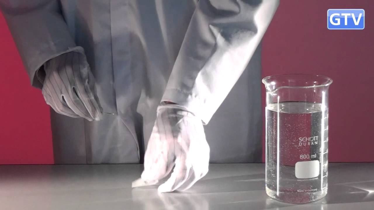 Компас из намагниченной иглы - физические опыты