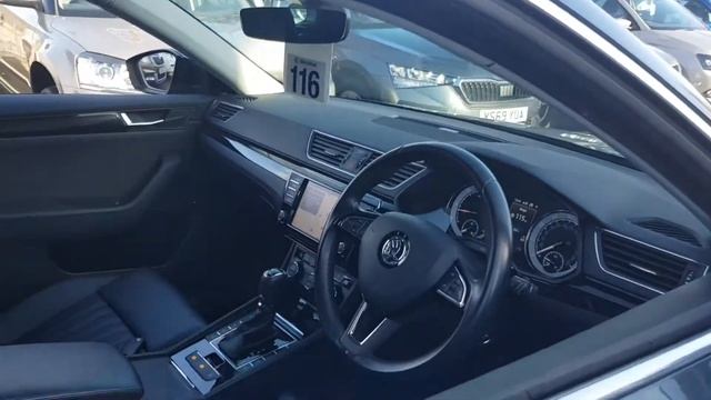 ŠKODA Superb Laurin & Klement Estate - YE66 GVV смотреть онлайн