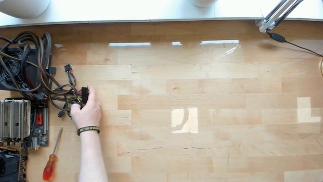 bigger case, better performance? смотреть онлайн