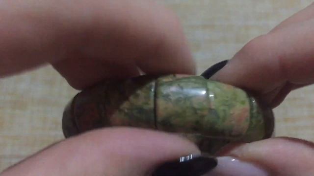 Браслеты и бусы из натуральных камней.Наличие. смотреть онлайн
