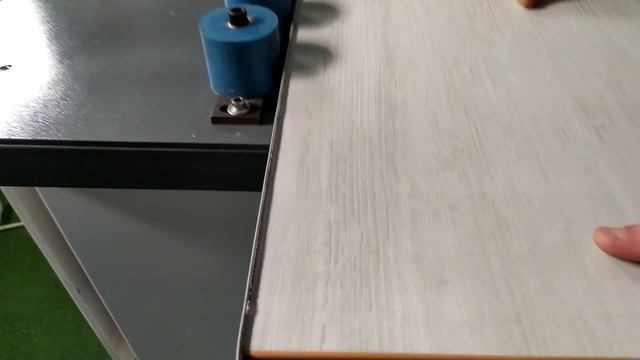 HOLZ T-503 кромкооблицовочный станок - прямолинейное оклеивание смотреть онлайн