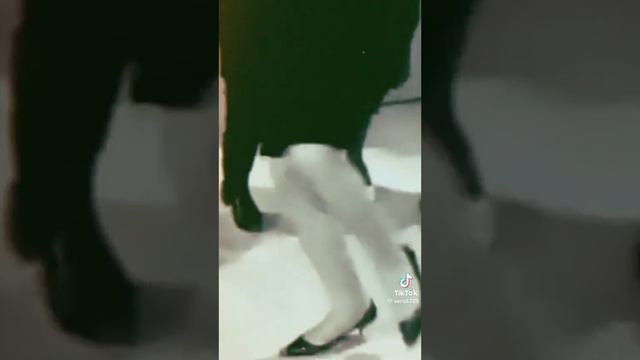 ВОСКРЕСЕНЬЕ Исполняет Ярослав Семенов смотреть онлайн