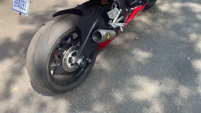 2021 Honda CBR 1000RR-R SP Arrow Competition Evo Titanium Full System смотреть онлайн