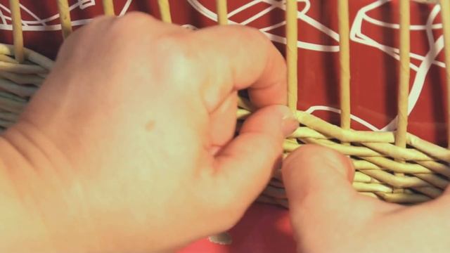 Аккуратное наращивание трубочек при ситцевом плетении. Часть 2. смотреть онлайн