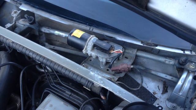 Работа механизма стеклоочистителя Peugeot 406 Executive смотреть онлайн