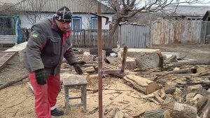 Козлик самодельный для пилки дров.