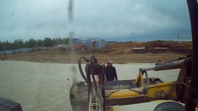 щебень.экскаватор погрузчик смотреть онлайн
