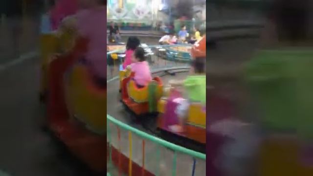 Merry va kelly choi thu nhun смотреть онлайн