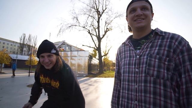 ФИНГЕРБОРД ПРОТИВ СКЕЙТА смотреть онлайн