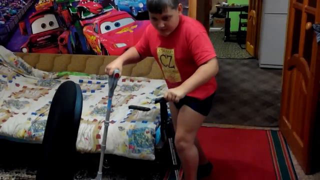 Дима Савушкин в непрерывной борьбе с ДЦП. Достижение за прошедший 2015 год смотреть онлайн