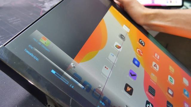 Solución Linea Morada en Monitor смотреть онлайн