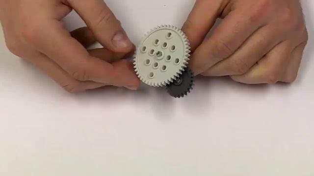 VEX Robotics Gear Racers by HEXBUG смотреть онлайн