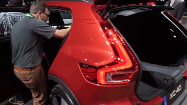 2019 Volvo XC40 - LA Auto Show смотреть онлайн