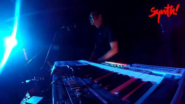 Wereus - Das Model (Kraftwerk Cover) - Live Avoid Floating Gallery - Prague 9.7.2016 смотреть онлайн