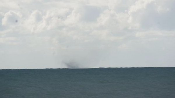 Небольшой смерч 24 июня 2022 г. между Лазаревским и Туапсе.