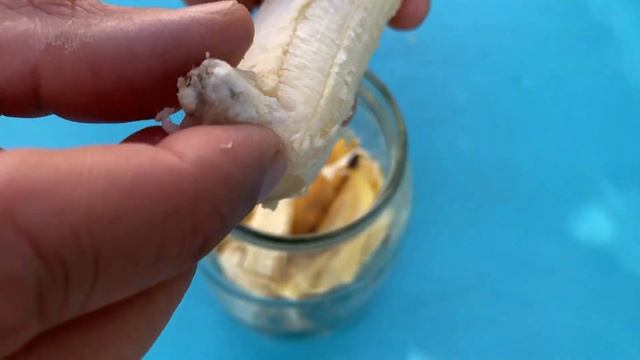 Зачем закапывают бананы в землю? Это удивило меня смотреть онлайн