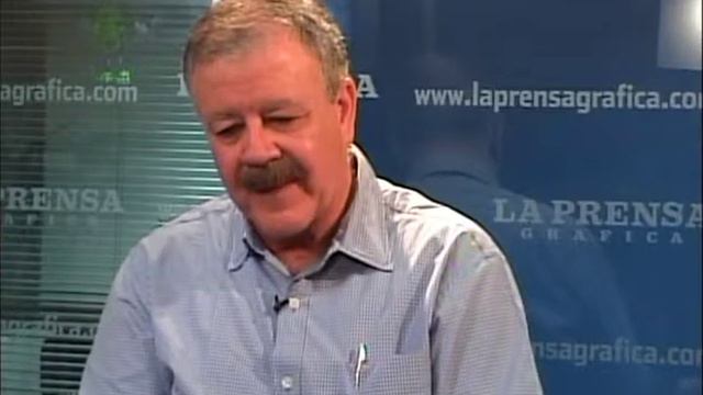 Alfredo Mena Lagos, Analista Político - 13 de Junio de 2011 смотреть онлайн