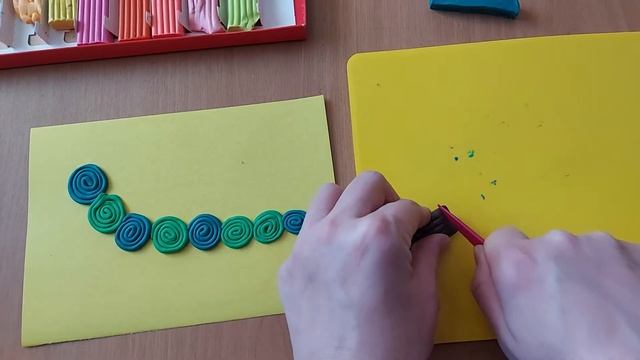 Лепка для детей 3-5 лет. Гусеничка.