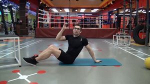 Упражнения для пресса - Диагональные скручивания к колену