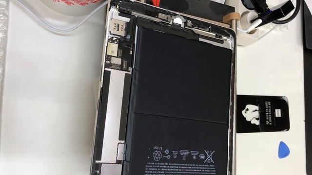 iPad Air - Замена аккумуляторной батареи? смотреть онлайн