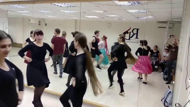 Бретонский танец, бурре смотреть онлайн