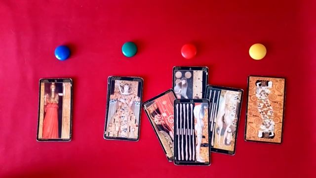 ПОЧЕМУ ОН БЕЗДЕЙСТВУЕТ (МОЛЧИТ. НЕ ПИШЕТ)ГАДАНИЕ ТАРО НА ЛЮБОВЬ смотреть онлайн