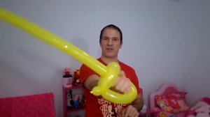 como hacer espadas con globos largos - globoflexia para niños,  espada con globos paso a paso