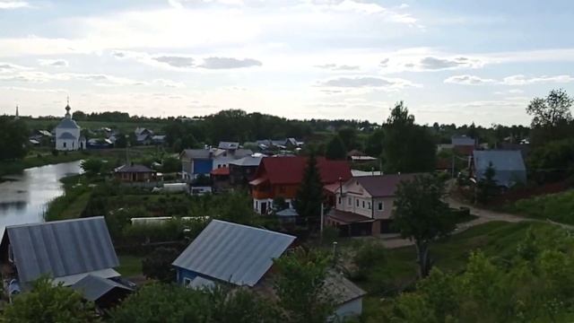 город Суздаль набережная за торговыми рядами. смотреть онлайн