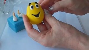 ФИГУРКА ЖЕЛТОГО M@Ms' из мастики / Мастер-класс