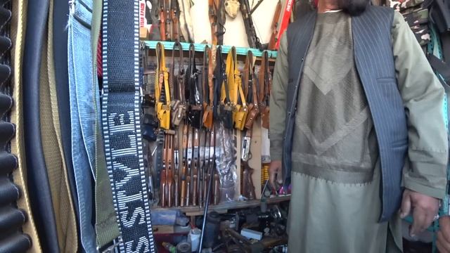Outdoor Gun Markets of Afghanistan! ?? смотреть онлайн