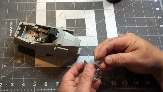 HobbyBoss 1/18 AV8B Harrier Build Part 3: Moving the Cockpit смотреть онлайн