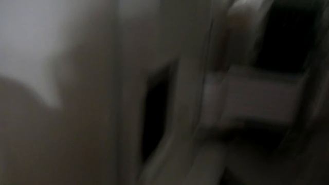 Как снять переднюю крышку с APC.Источник бесперебойного питания. смотреть онлайн