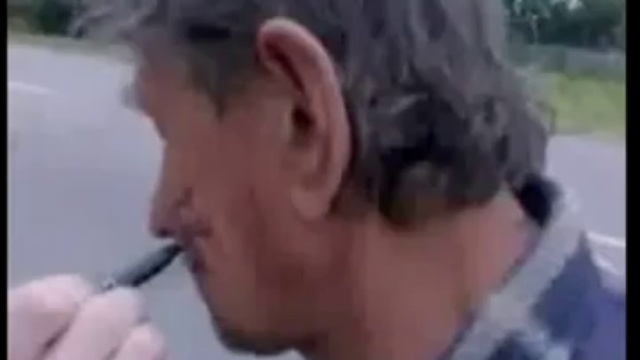 Троим парням грозит до пяти лет тюрьмы смотреть онлайн