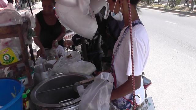 Тайская макашница. Уличная еда. Суп за 35 бат