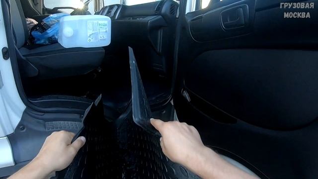 Почему Нижний Новгород? Ковры от Унитаза дешево, сердито. Роман. смотреть онлайн