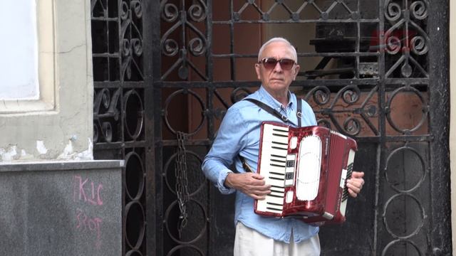 Улицы и люди Москвы. Без комментариев (4К) смотреть онлайн