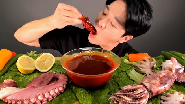 ASMR MUKBANG | SPICY OCTOPUS SQUID & SALMON & COOKING | POPULAR SEAFOOD BOIL & SASHIMI EATING SHOW смотреть онлайн