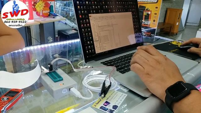 ปลดล็อค Icloud Macbook ติดรหัส EFI สวัสดีโน๊ตบุ๊ค โคราช смотреть онлайн