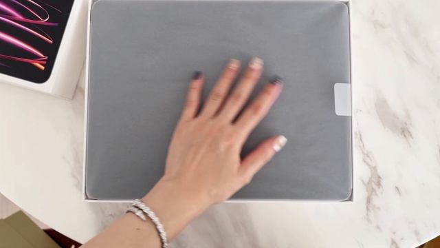 UNBOXING | iPad Pro, 12.9 inches, Space Grey, 256GB смотреть онлайн