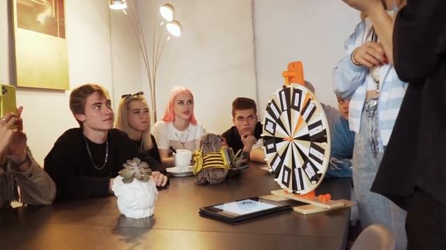 МЫ НЕ ЗНАЛИ, НА ЧТО ИДЕМ!? СДЕЛАЛИ ТАТУИРОВКИ на 3.000.000 ПОДПИСЧИКОВ смотреть онлайн