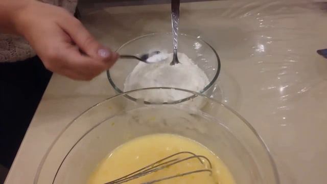 ВКУСНЕЙШИЙ ЛИМОННЫЙ КЕКС. Очень вкусный кекс в духовке. Как приготовить кекс в домашних условиях. смотреть онлайн