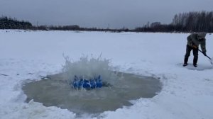 Установка аэратора для водоема  зимой на большой пруд .