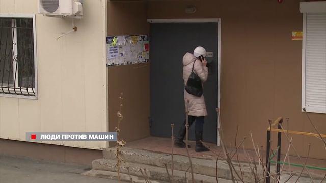 Общественник-инвалид борется за свои права с соседями