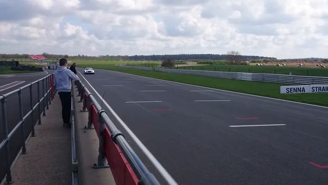New Bentley GT3 Race Car on track with Porsche 911 смотреть онлайн