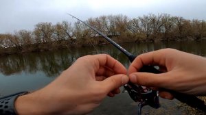 Ловля щуки и окуня в апреле | Ищу новые места стоянки хищника | Микроджиг на реке