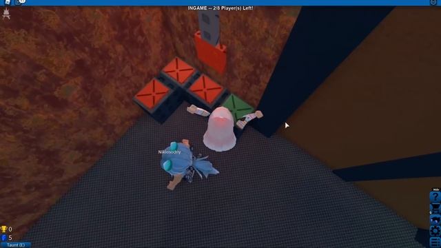 ЭТОТ ТАВЕР ХОЧЕТ НАС УТОПИТЬ! Roblox Flood Escape смотреть онлайн